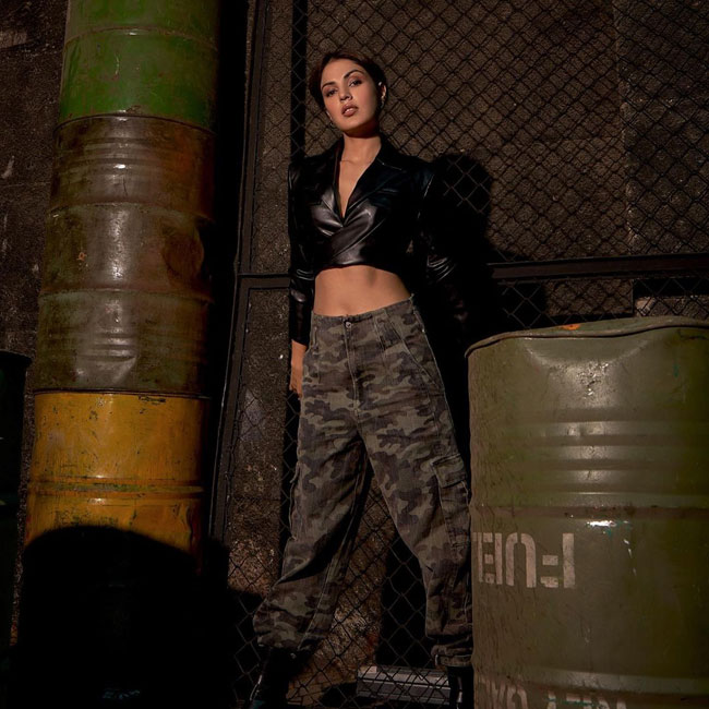 Adorable Looks Of Rhea Chakraborty